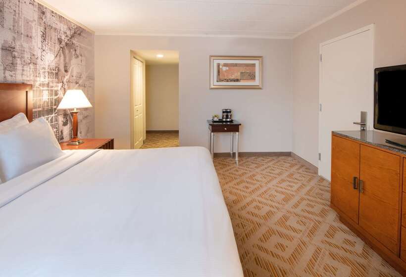 Doubletree Suites By Hilton Hotel Philadelphia West