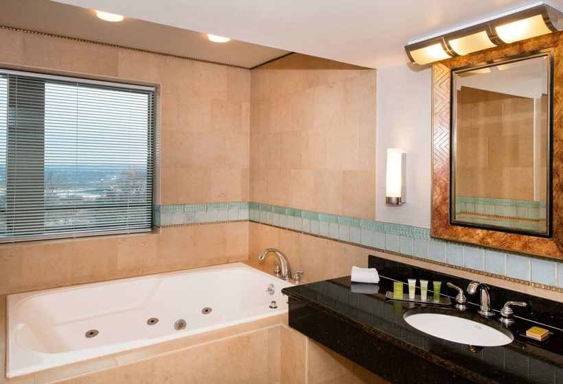 Doubletree Suites By Hilton Hotel Philadelphia West