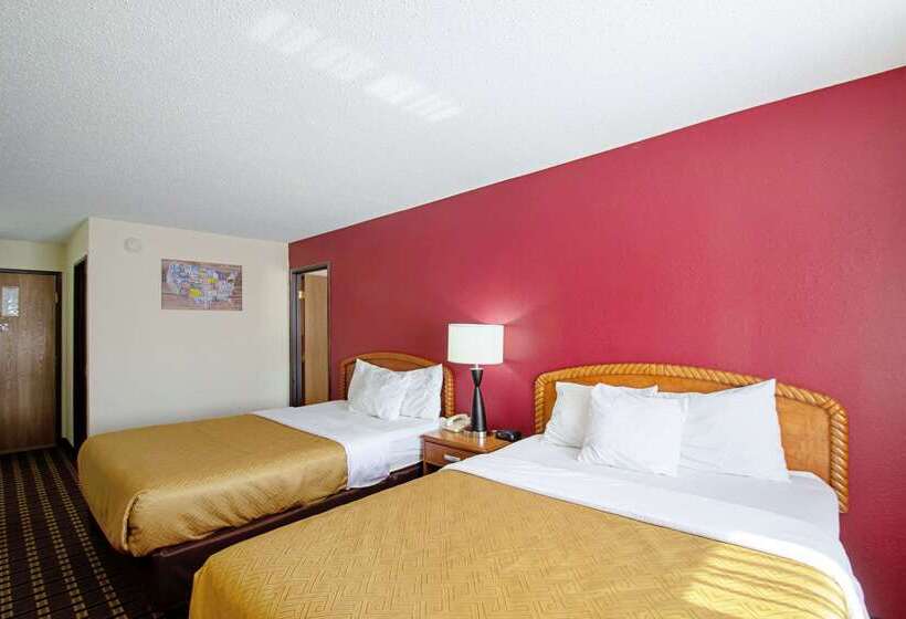 호텔 Econo Lodge Inn & Suites