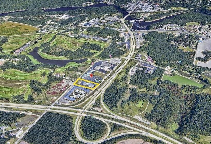 호텔 Econo Lodge Inn & Suites