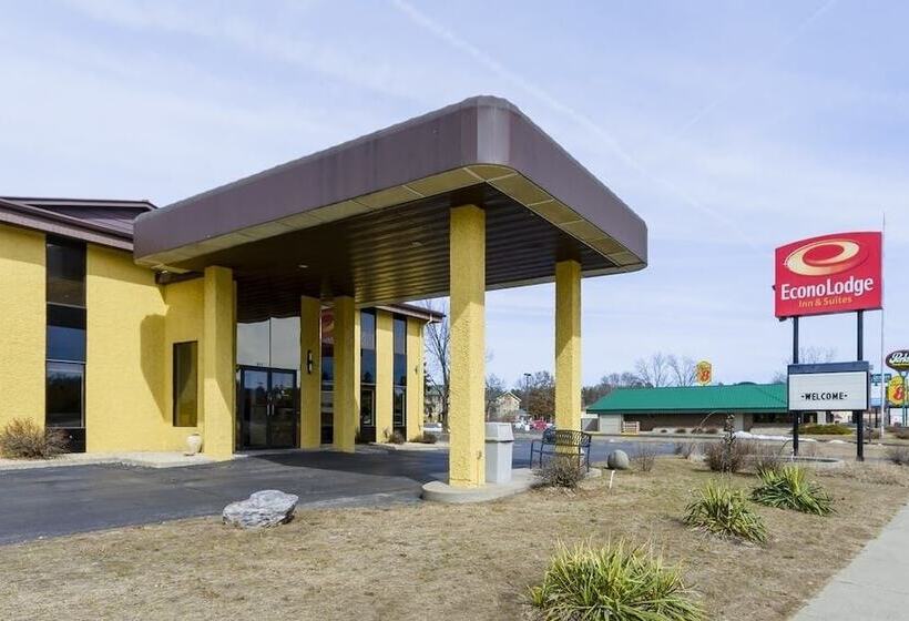 هتل Econo Lodge Inn & Suites