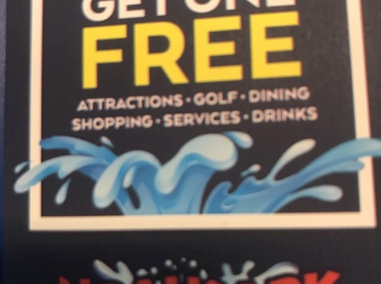 هتل Econo Lodge Inn & Suites