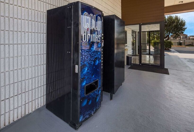 ホテル Econo Lodge