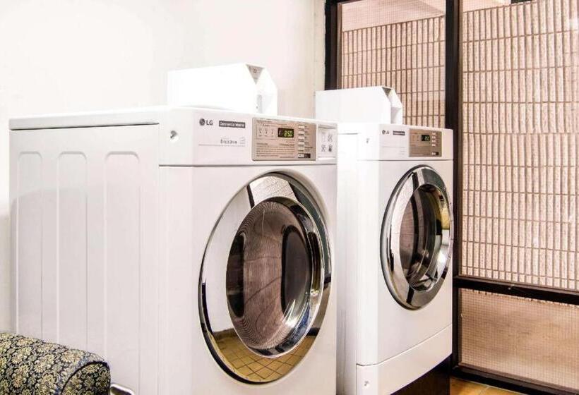 ホテル Econo Lodge