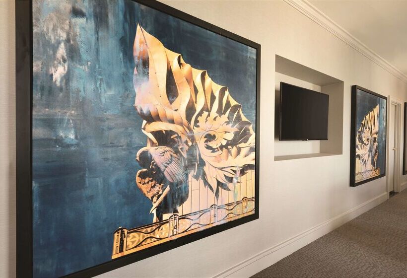 هتل Hilton Chicago/magnificent Mile Suites