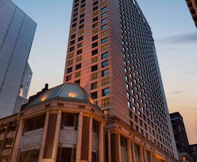 هتل Hilton Chicago/magnificent Mile Suites