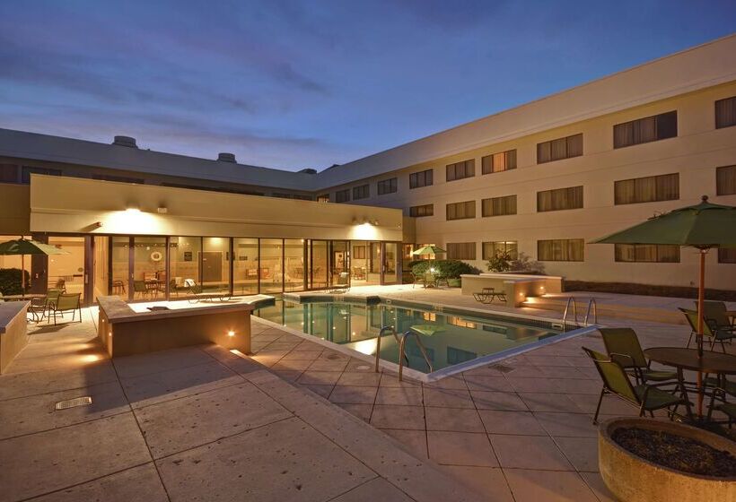 فندق Homewood Suites By Hilton Indianapolis Carmel