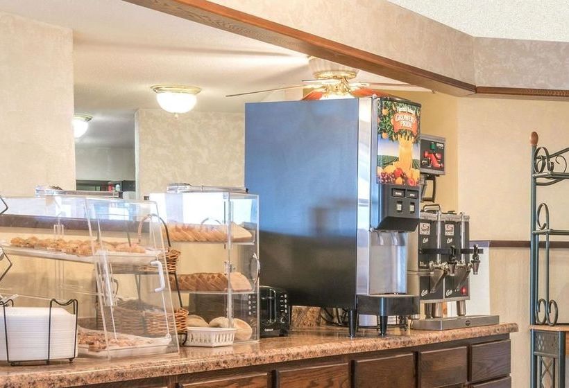 ホテル Howard Johnson By Wyndham West Fargo