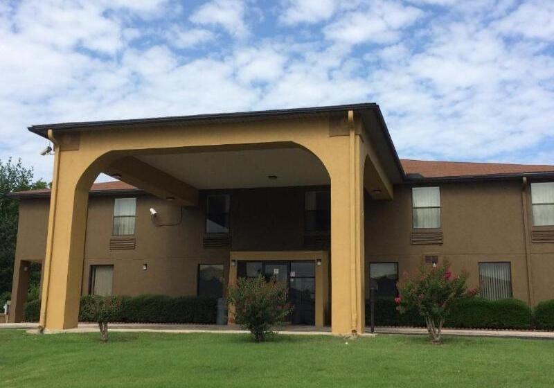 فندق Luxury Inn & Suites