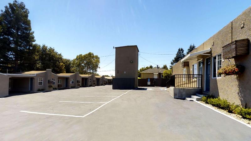 酒店 Napa Discovery Inn