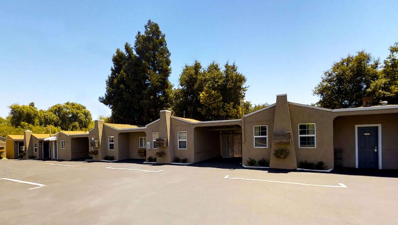 酒店 Napa Discovery Inn