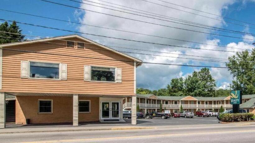 ホテル Quality Inn Barre   Montpelier