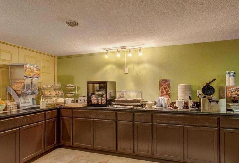 ホテル Quality Inn Barre   Montpelier