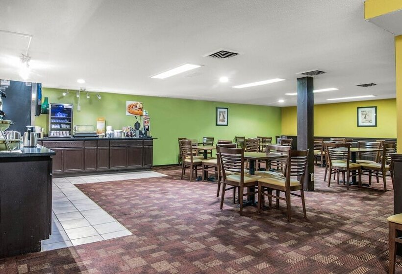 ホテル Quality Inn Barre   Montpelier