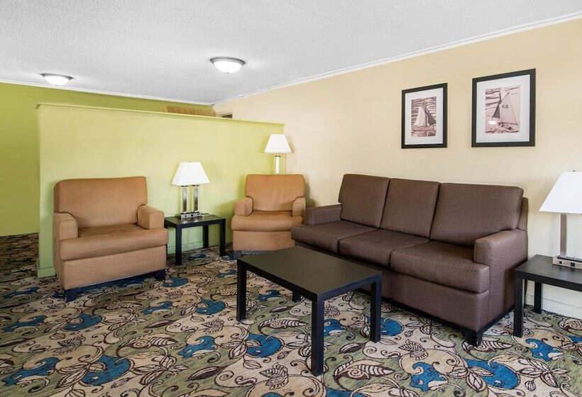 ホテル Quality Inn Barre   Montpelier