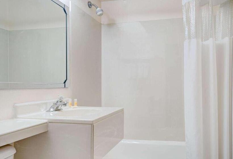 هتل Quality Inn St. Paulminneapolismidway