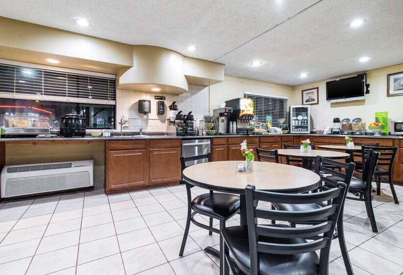 فندق Quality Inn & Suites Lacey Olympia