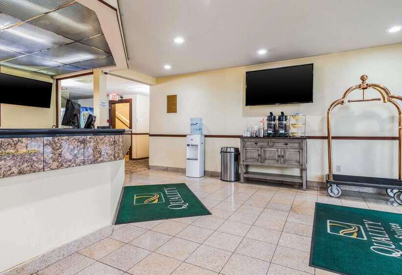 فندق Quality Inn & Suites Lacey Olympia