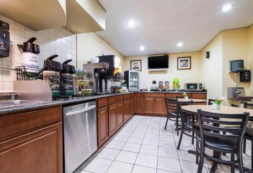 فندق Quality Inn & Suites Lacey Olympia