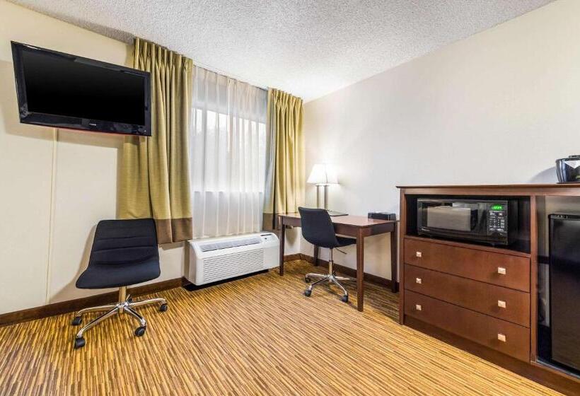 فندق Quality Inn & Suites Lacey Olympia