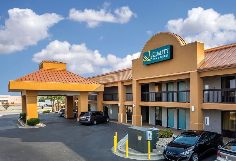 酒店 Quality Inn & Suites Near Robins Air Force Base