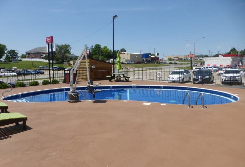 Отель Red Roof Inn Cameron