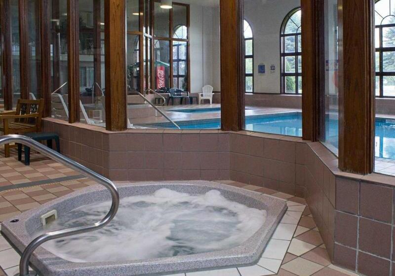 فندق Devils Lake Inn