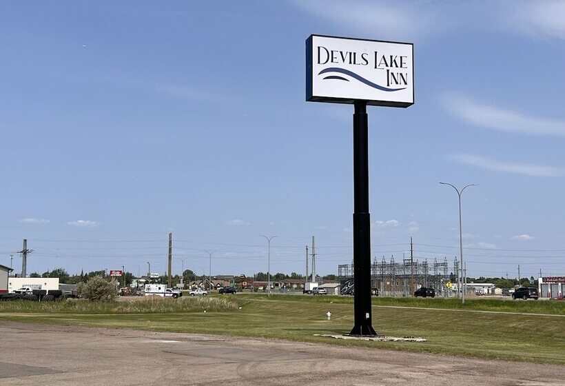 فندق Devils Lake Inn