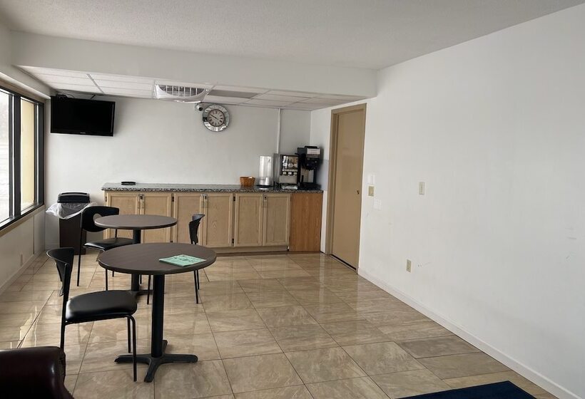 فندق Devils Lake Inn