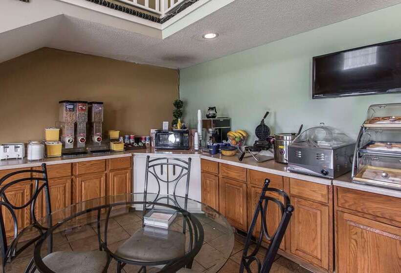 فندق Rodeway Inn Jackson