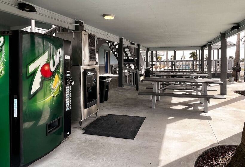 酒店 Blue Wave Inn