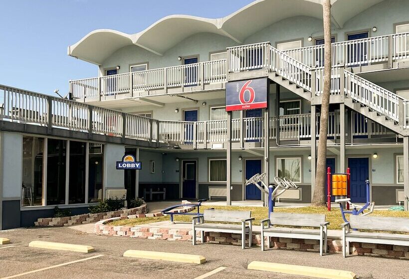 酒店 Blue Wave Inn