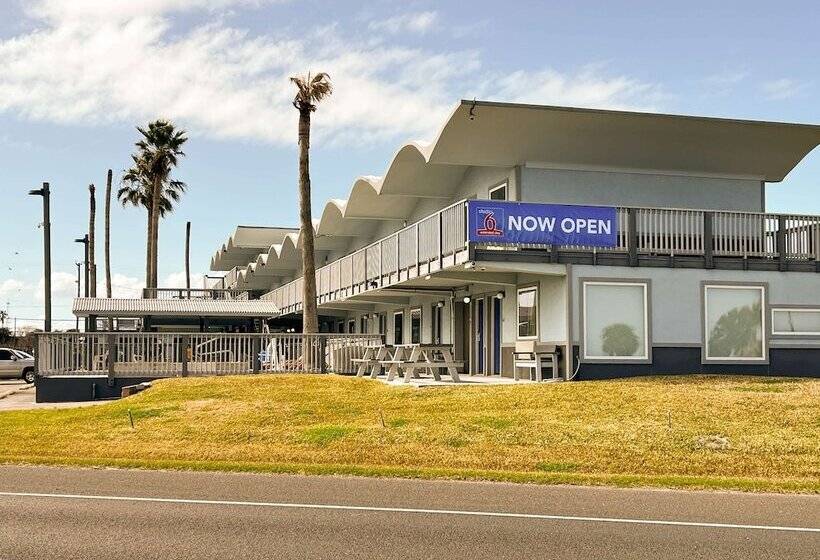 酒店 Blue Wave Inn