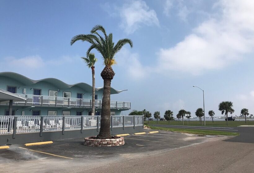 酒店 Blue Wave Inn