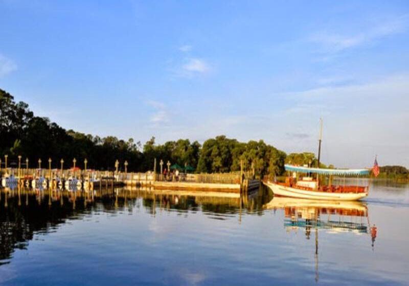 Отель The Cabins At Disney S Fort Wilderness Resort