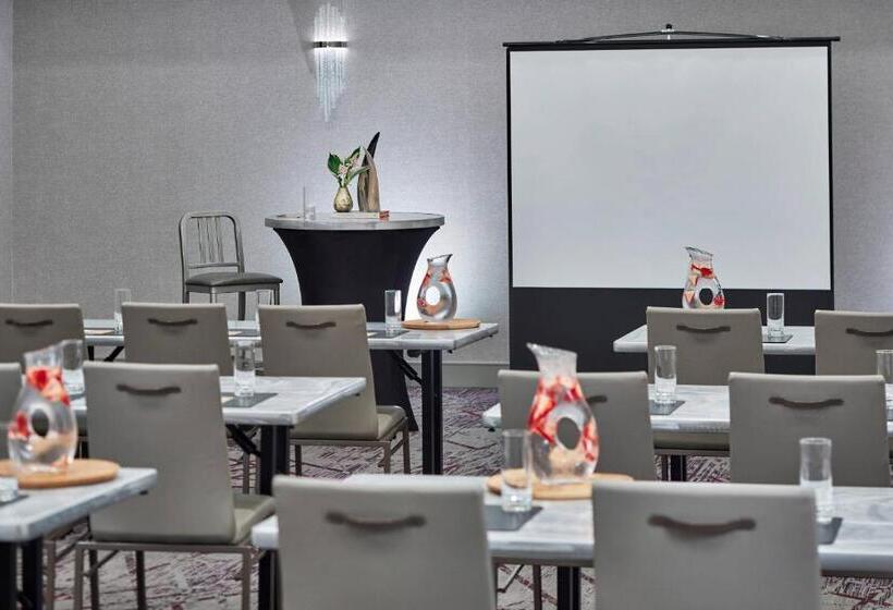 The Del Monte Lodge Renaissance Rochester Hotel & Spa