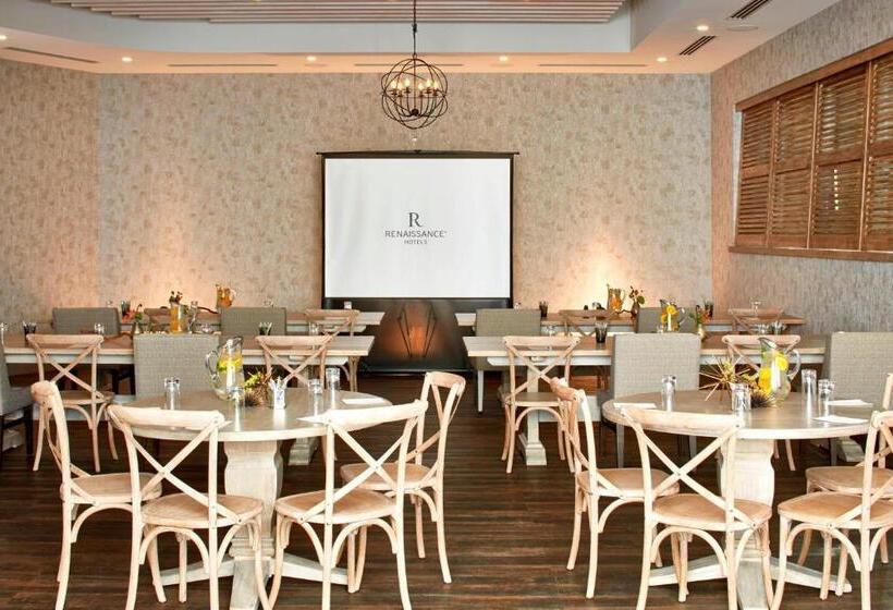 The Del Monte Lodge Renaissance Rochester Hotel & Spa