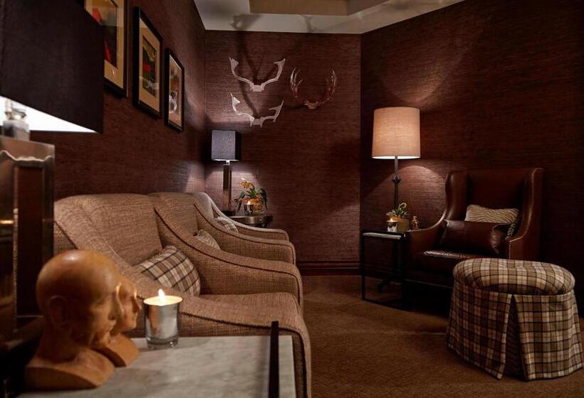 The Del Monte Lodge Renaissance Rochester Hotel & Spa