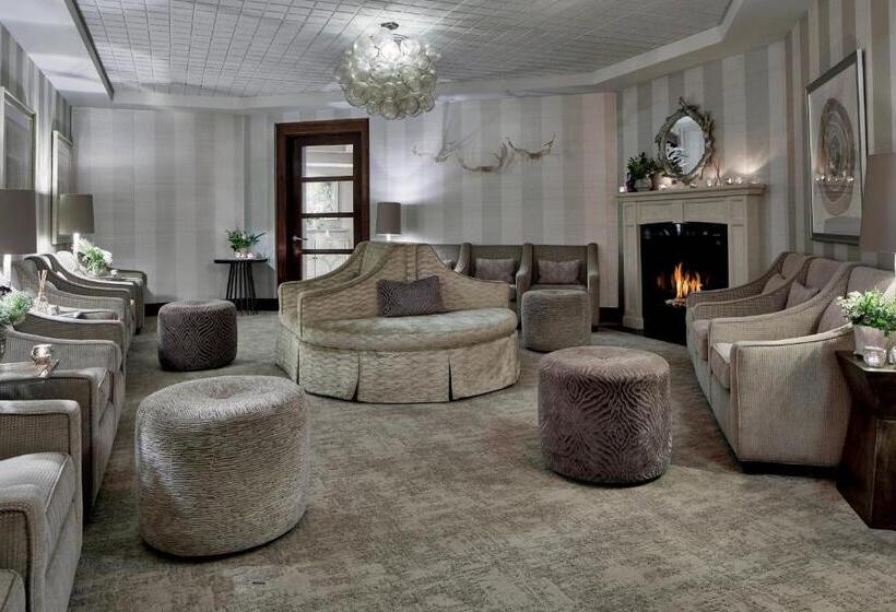 The Del Monte Lodge Renaissance Rochester Hotel & Spa