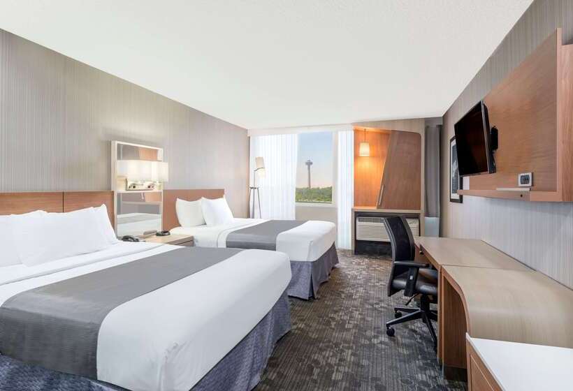 Отель Wyndham Garden At Niagara Falls