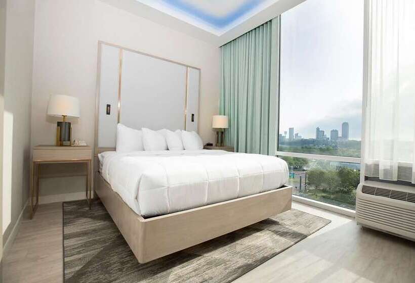 Отель Wyndham Garden At Niagara Falls