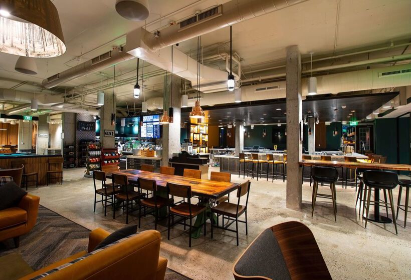 Отель Wyndham Garden At Niagara Falls