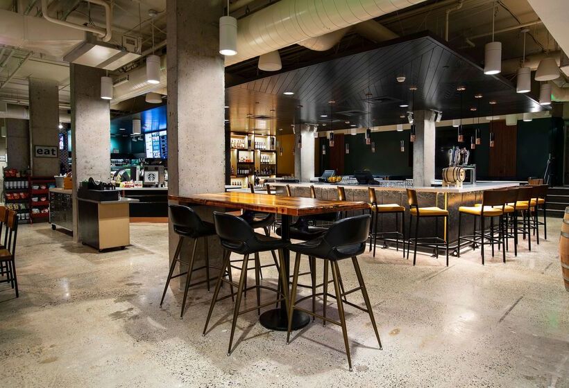 Отель Wyndham Garden At Niagara Falls