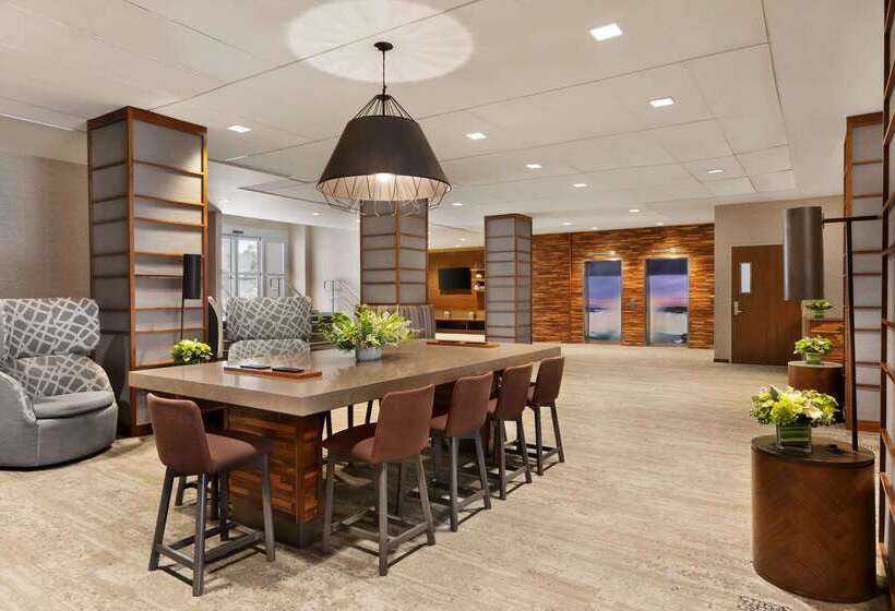 Отель Wyndham Garden At Niagara Falls