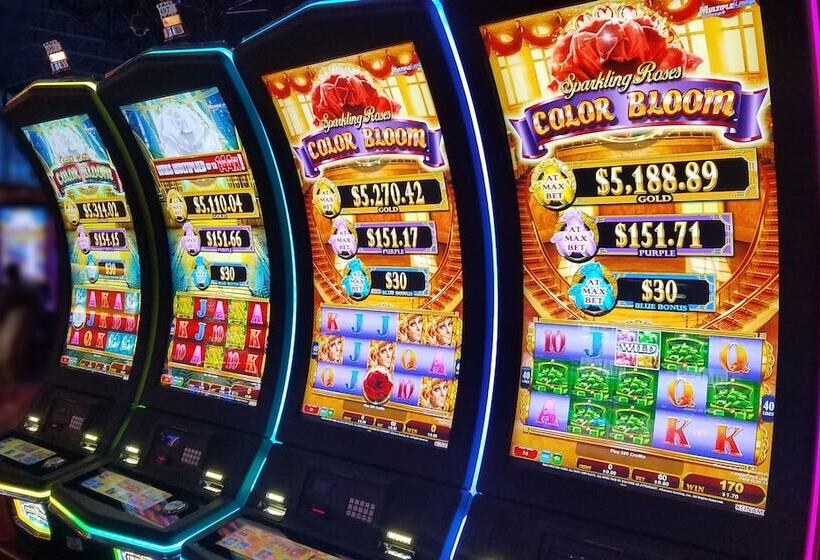 هتل Wyndham Garden At Niagara Falls