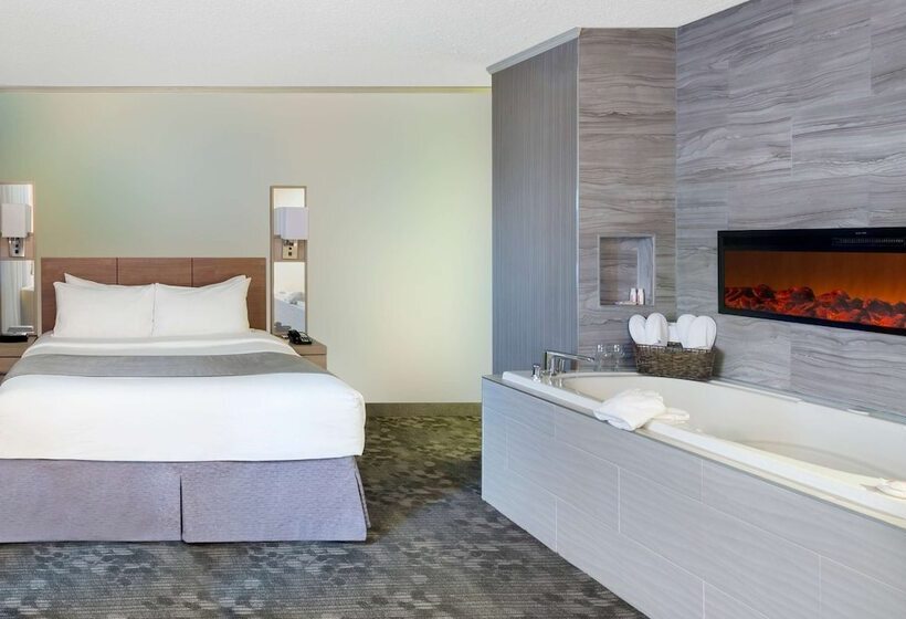 هتل Wyndham Garden At Niagara Falls