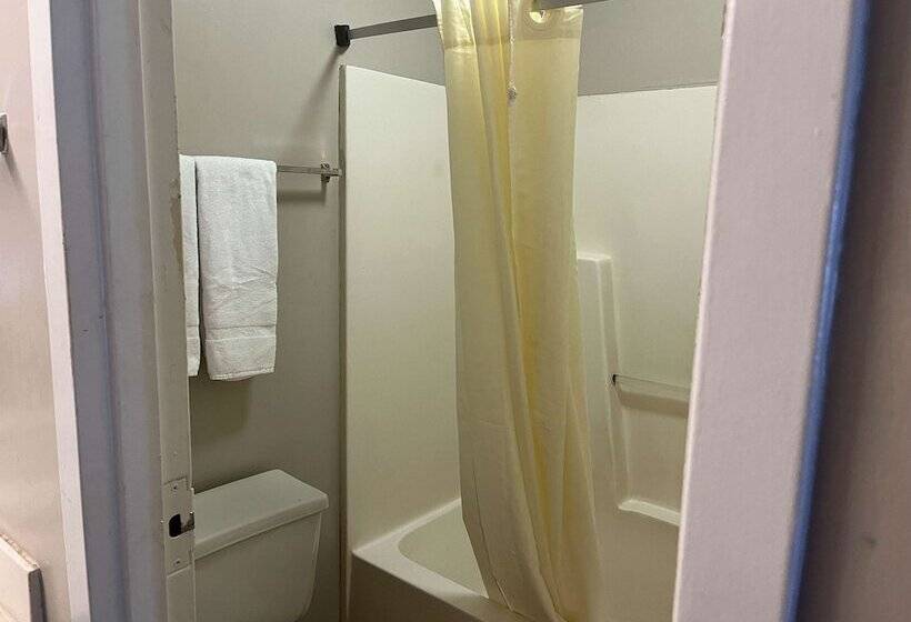 Motel 6 Bracey, Va I 85