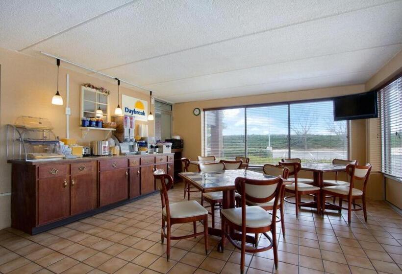 מוטל Days Inn By Wyndham Seneca Clemson