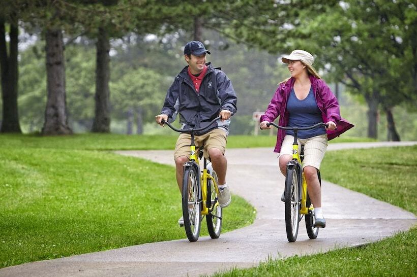 منتجع Deer Creek Lodge & Conference Center