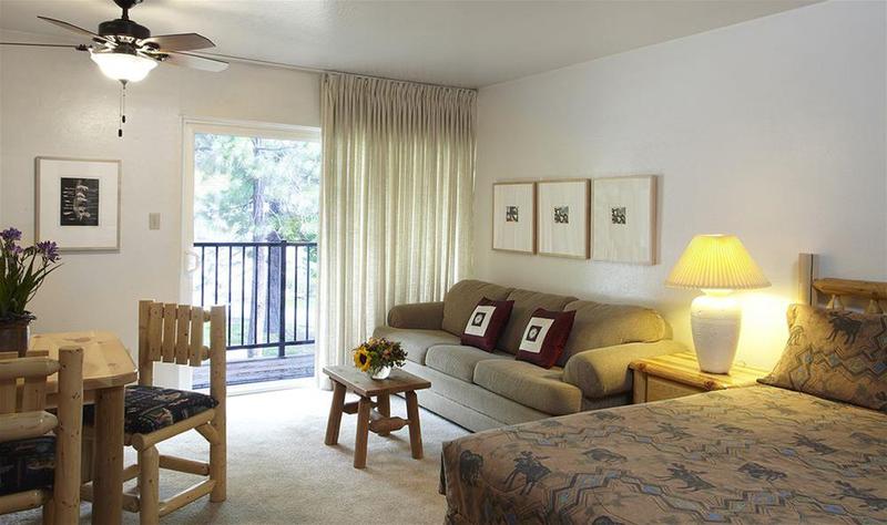 리조트 Donner Lake Village